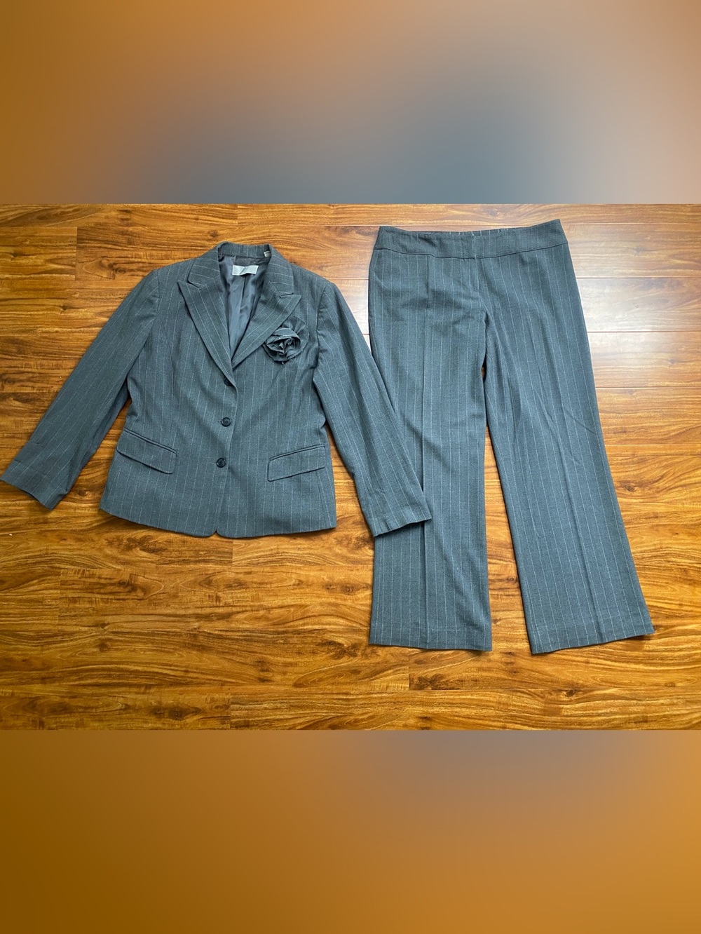 DKNY Womens Gray Pinstripe Blazer Trouser Suit Size 14 Corporate Preppy Career